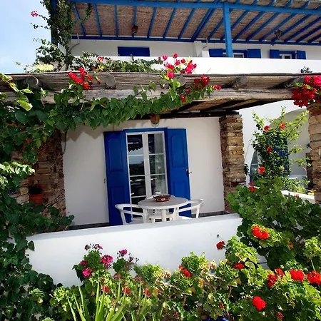 Skarmoutsos Pensión Aliko Beach