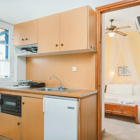 Skarmoutsos Guest house Aliko Beach