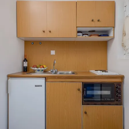 Pensión Skarmoutsos Aliko Beach