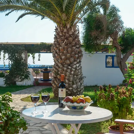 Skarmoutsos Guest house