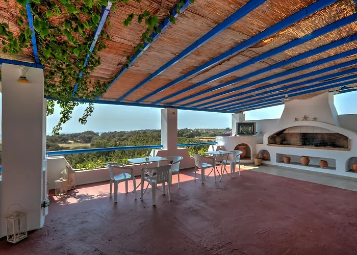 게스트하우스 Skarmoutsos 3*