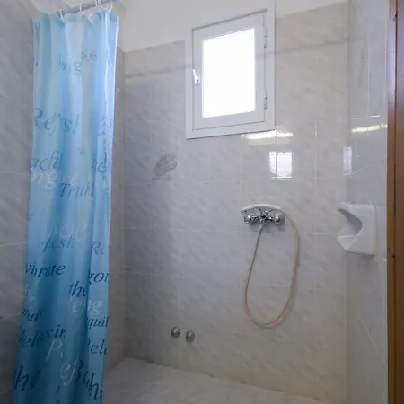 Skarmoutsos Aliko Beach