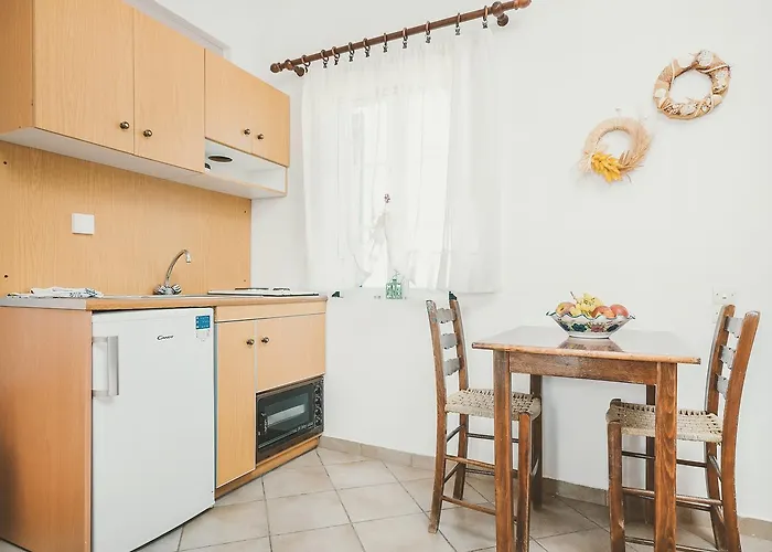 Skarmoutsos 3* Aliko Beach