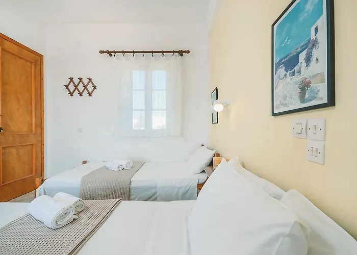 Skarmoutsos Pensionat 3*